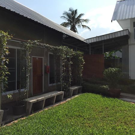 Zan Pla Nade Guesthouse Chiang Rai Exterior foto